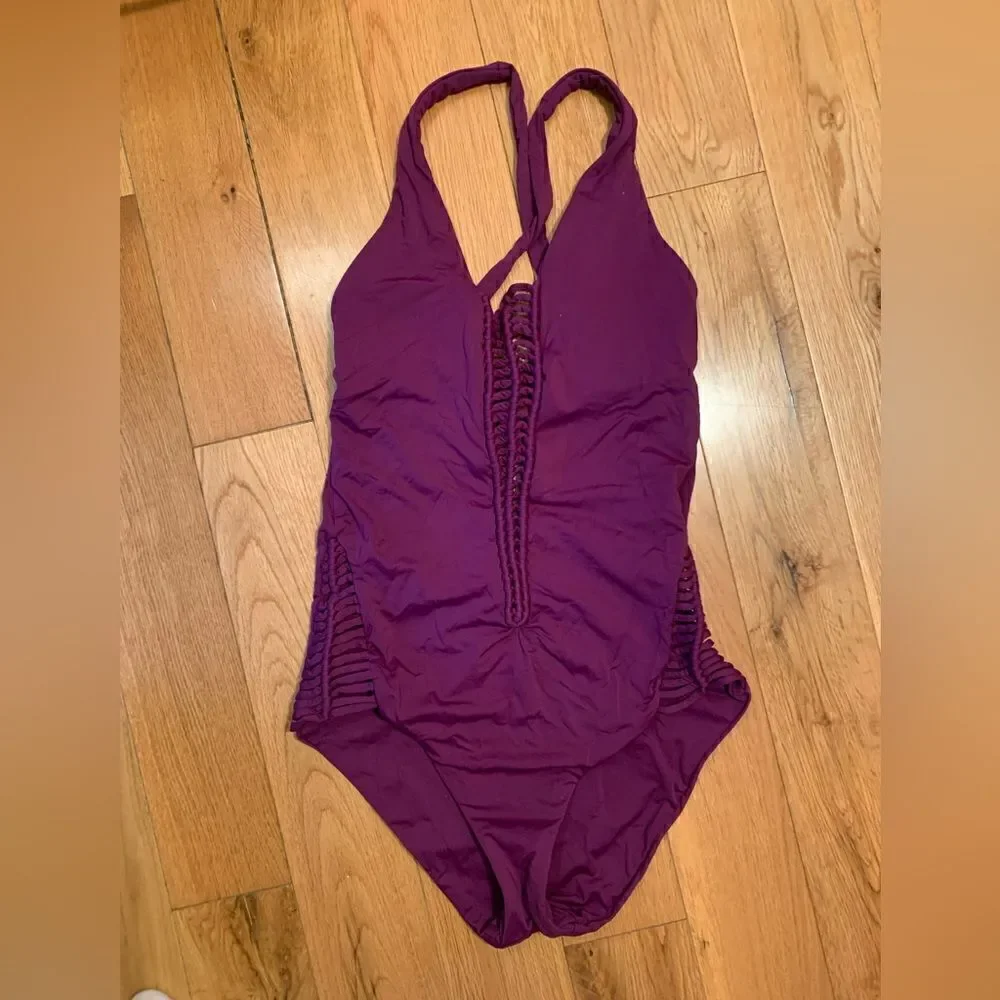 Becca EUC purple woven cutout v neck tie back one piece swimsuit Size small